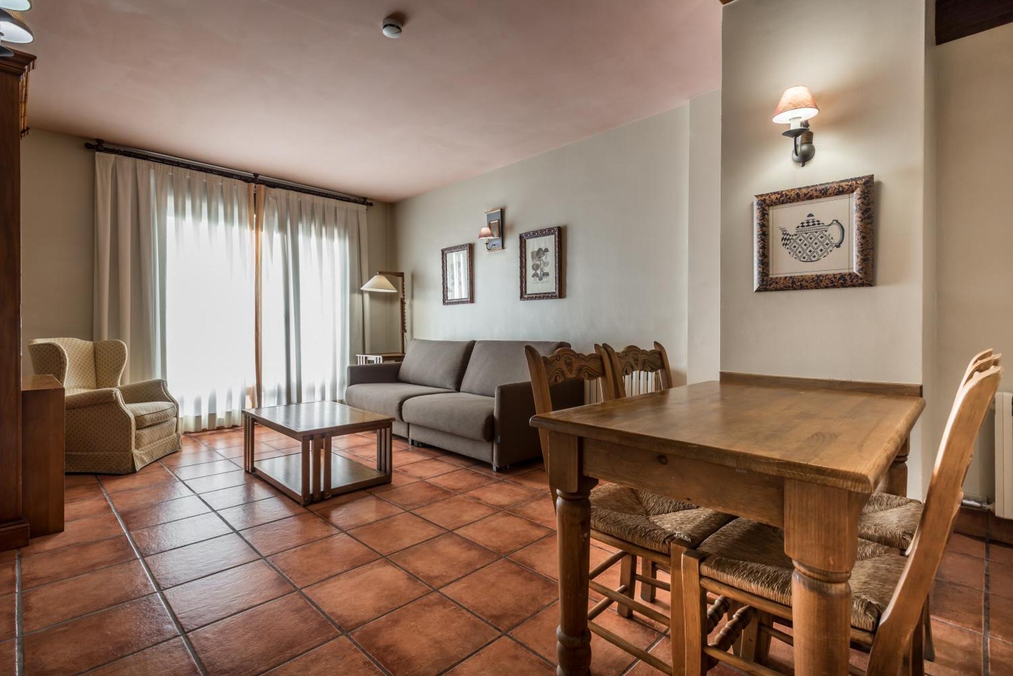 El Refugio De Aran Vielha Aparthotel الغرفة الصورة